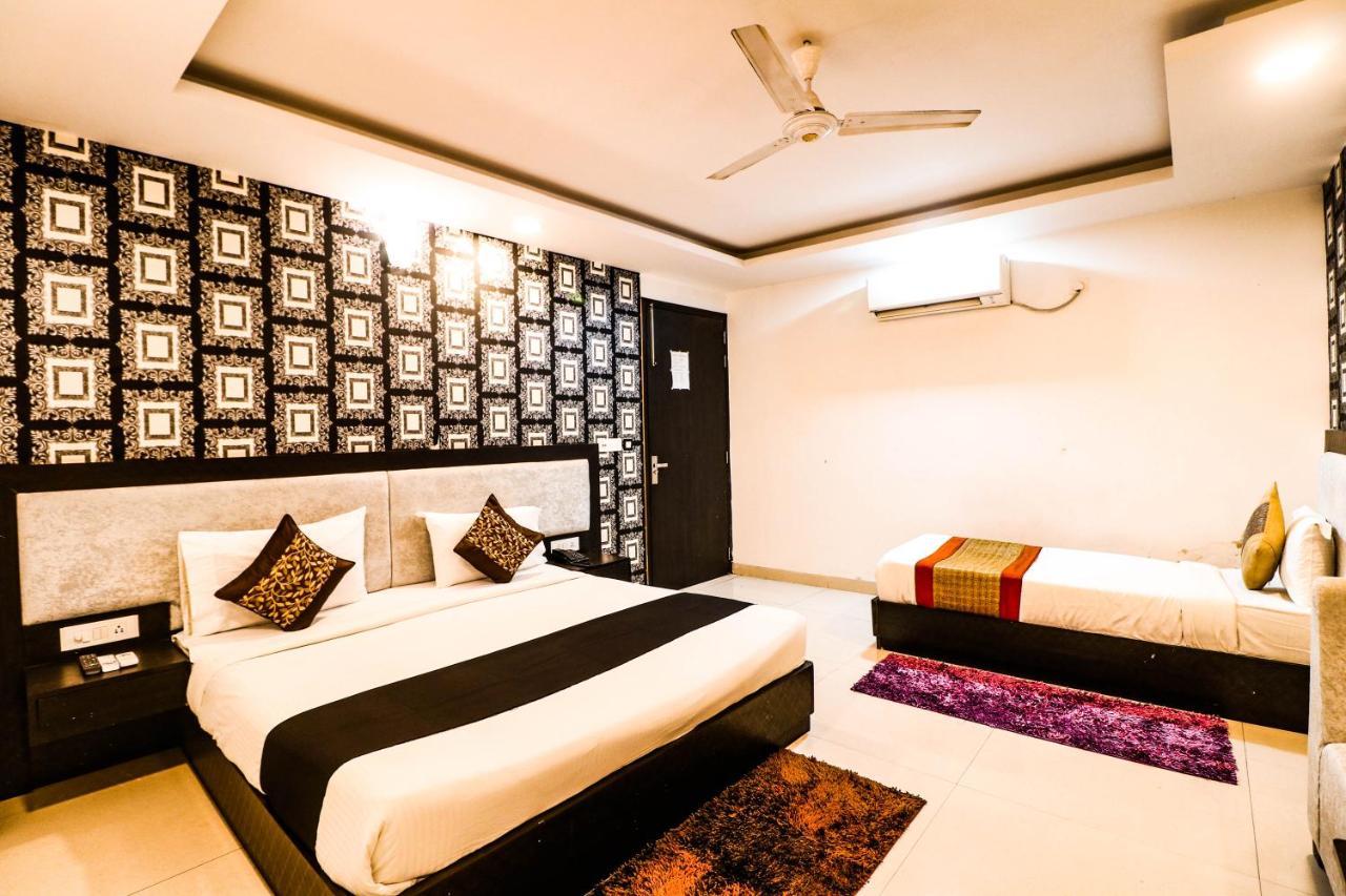 Hotel Olive Zone Near Delhi Airport 뉴델리 외부 사진