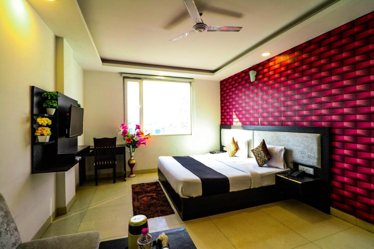 Hotel Olive Zone Near Delhi Airport 뉴델리 외부 사진