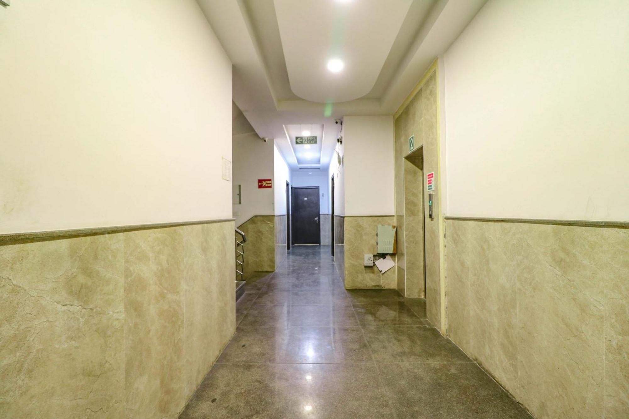 Hotel Olive Zone Near Delhi Airport 뉴델리 외부 사진