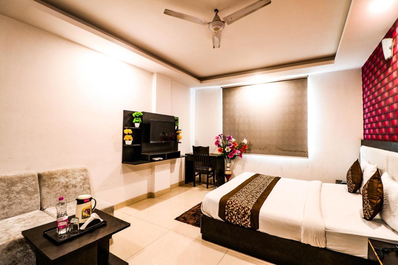 Hotel Olive Zone Near Delhi Airport 뉴델리 외부 사진