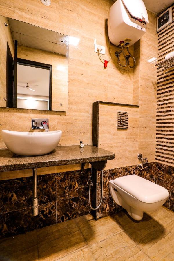 Hotel Olive Zone Near Delhi Airport 뉴델리 외부 사진