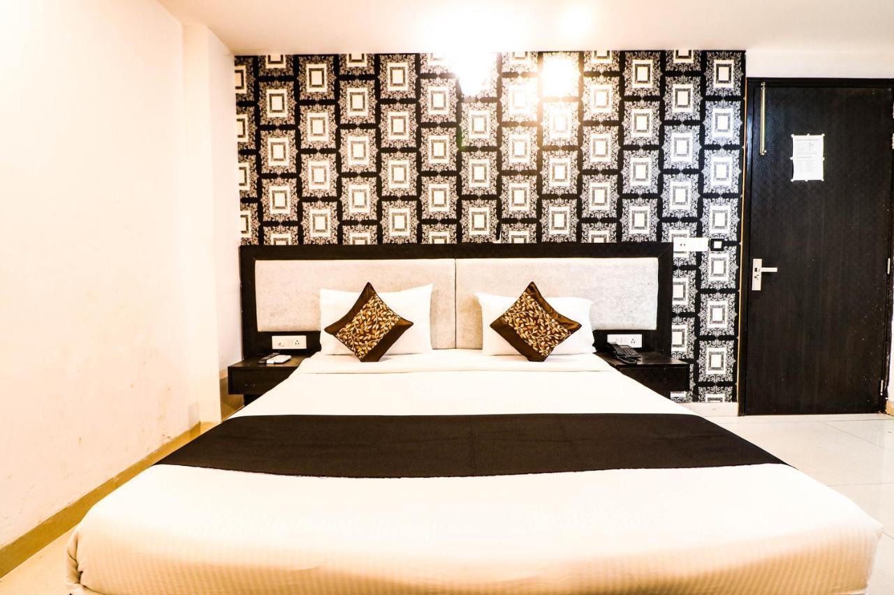 Hotel Olive Zone Near Delhi Airport 뉴델리 외부 사진
