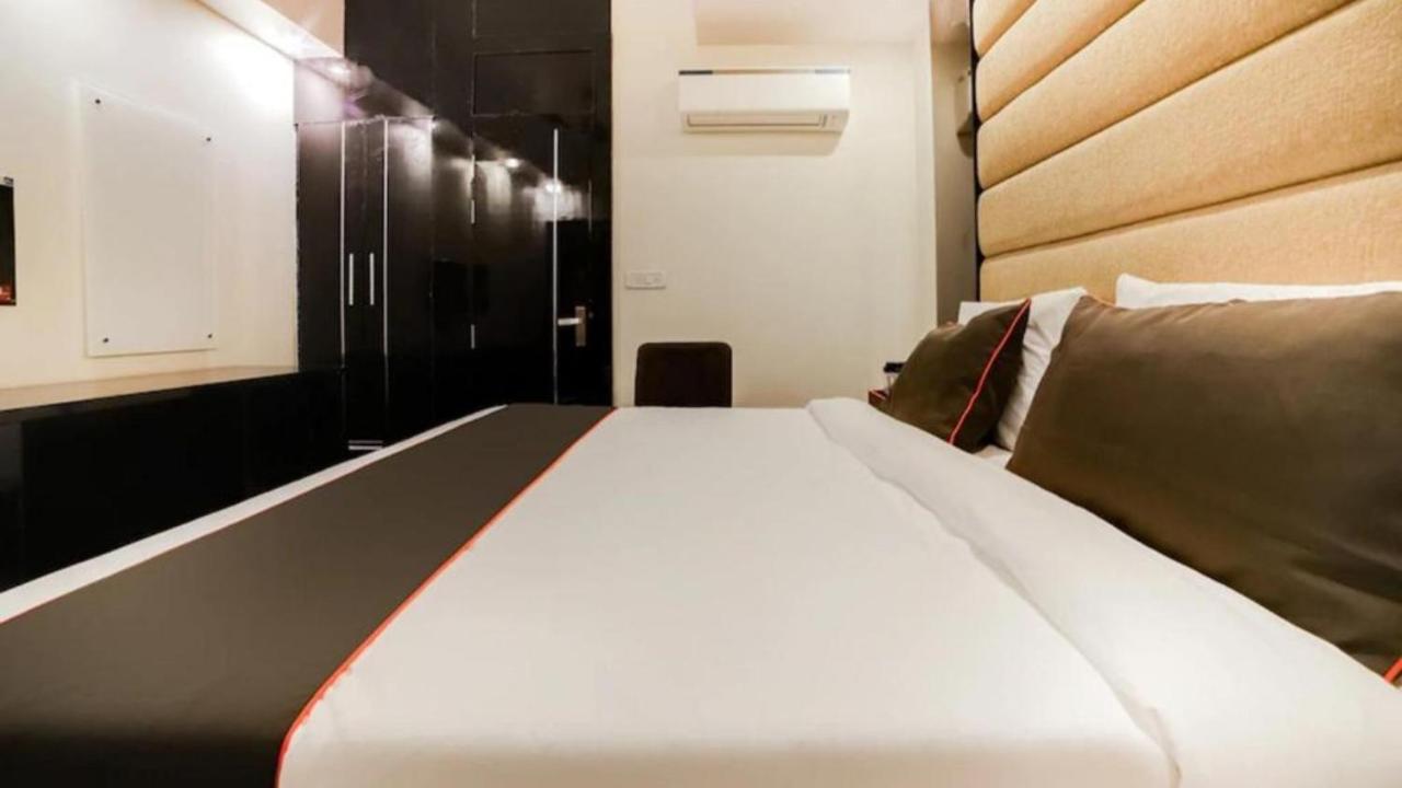 Hotel Olive Zone Near Delhi Airport 뉴델리 외부 사진