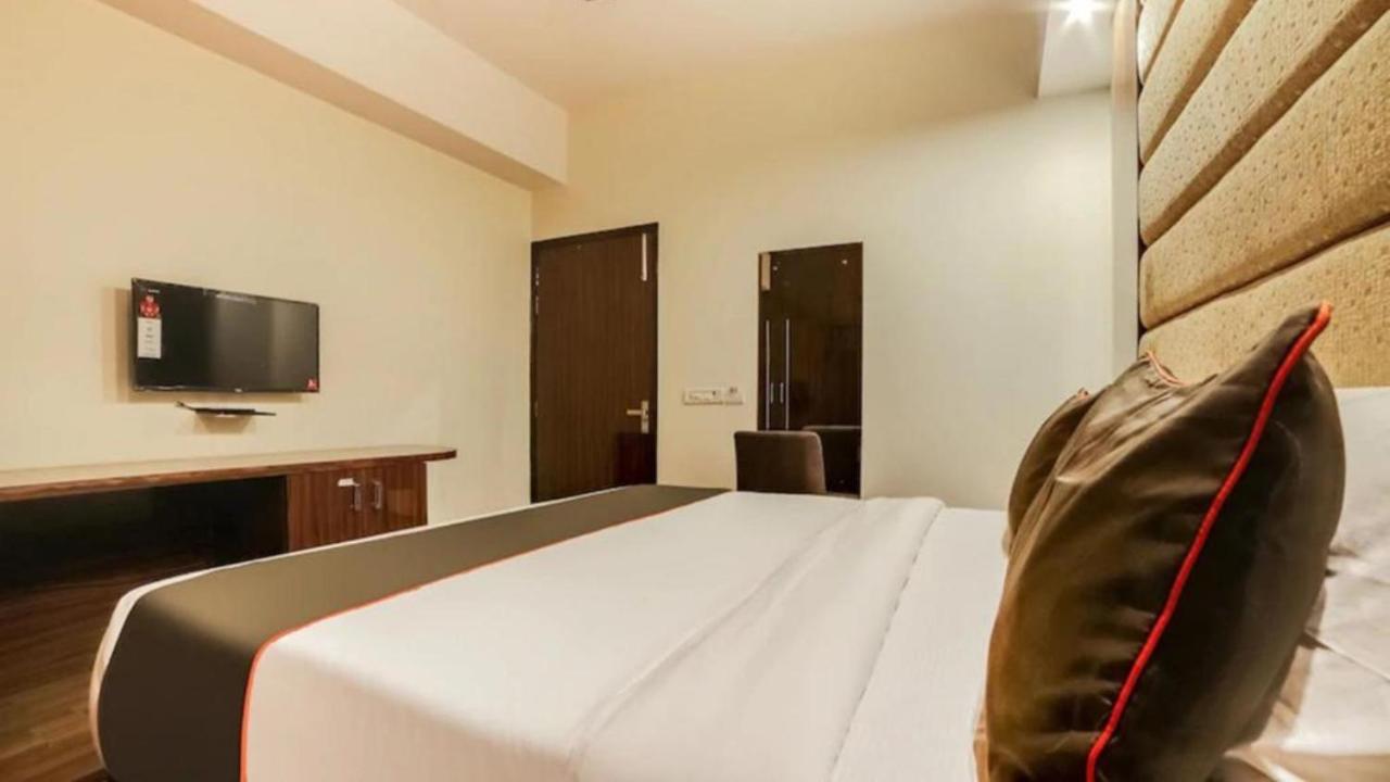 Hotel Olive Zone Near Delhi Airport 뉴델리 외부 사진